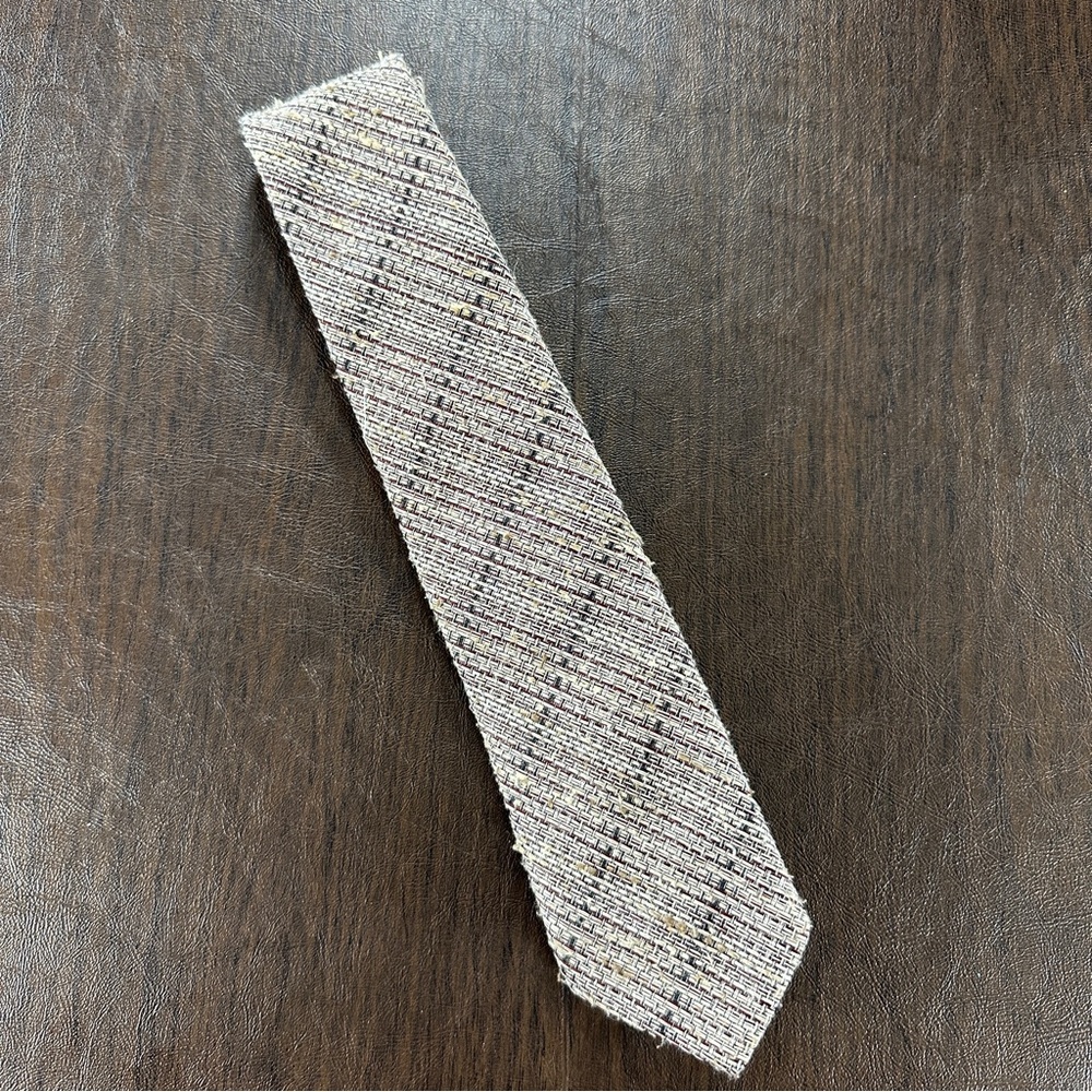 VTG Elegant Beau Brummell Textured Men's Tie